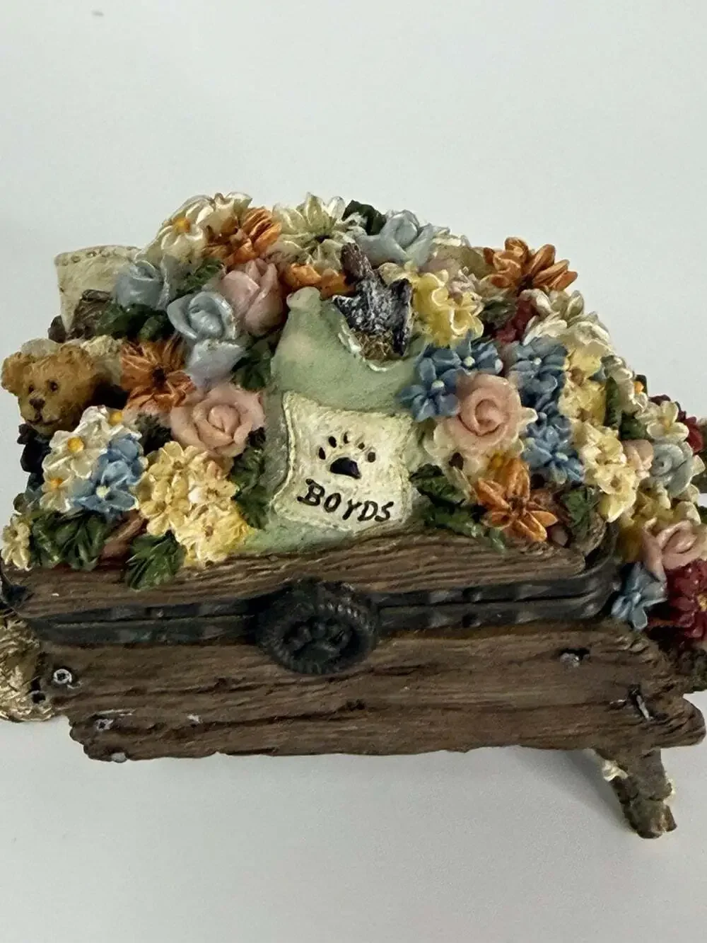 Boyds 3”x2 25”x2”